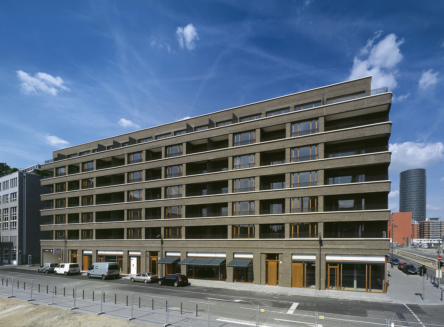 Wohn- und Geschäftshaus 